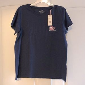 Merry Christmas Tshirt short sleeve Vineyard Vines